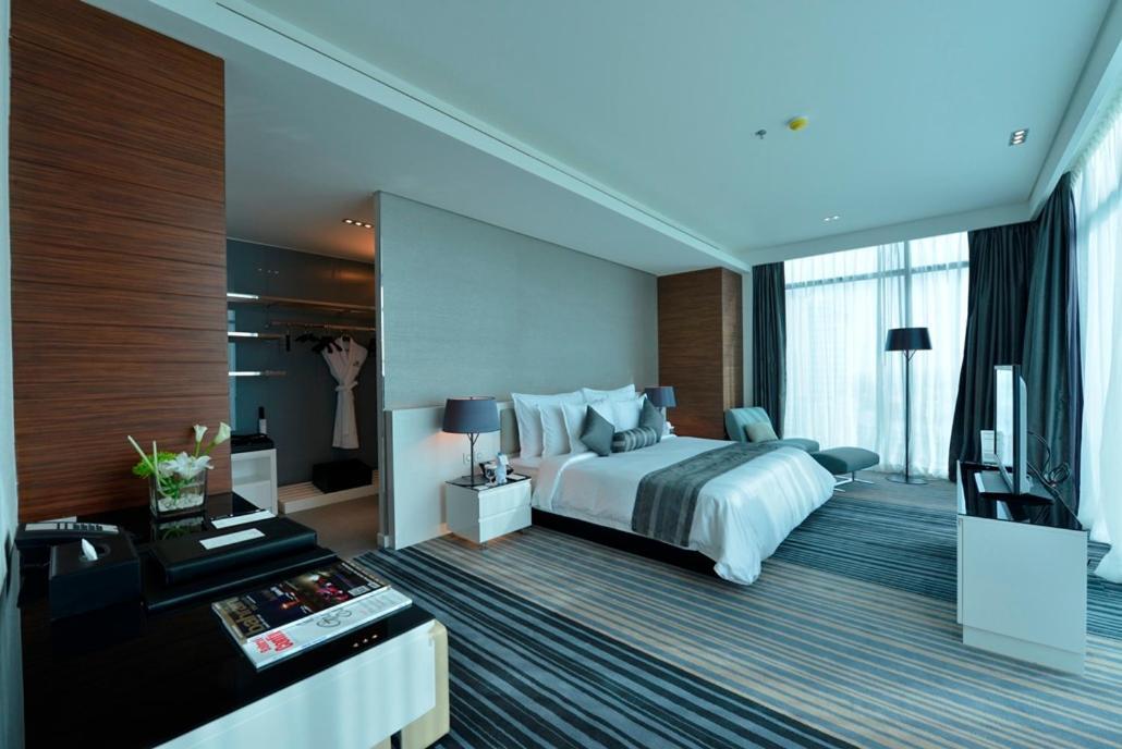 Ramee Grand And 5* Manama
