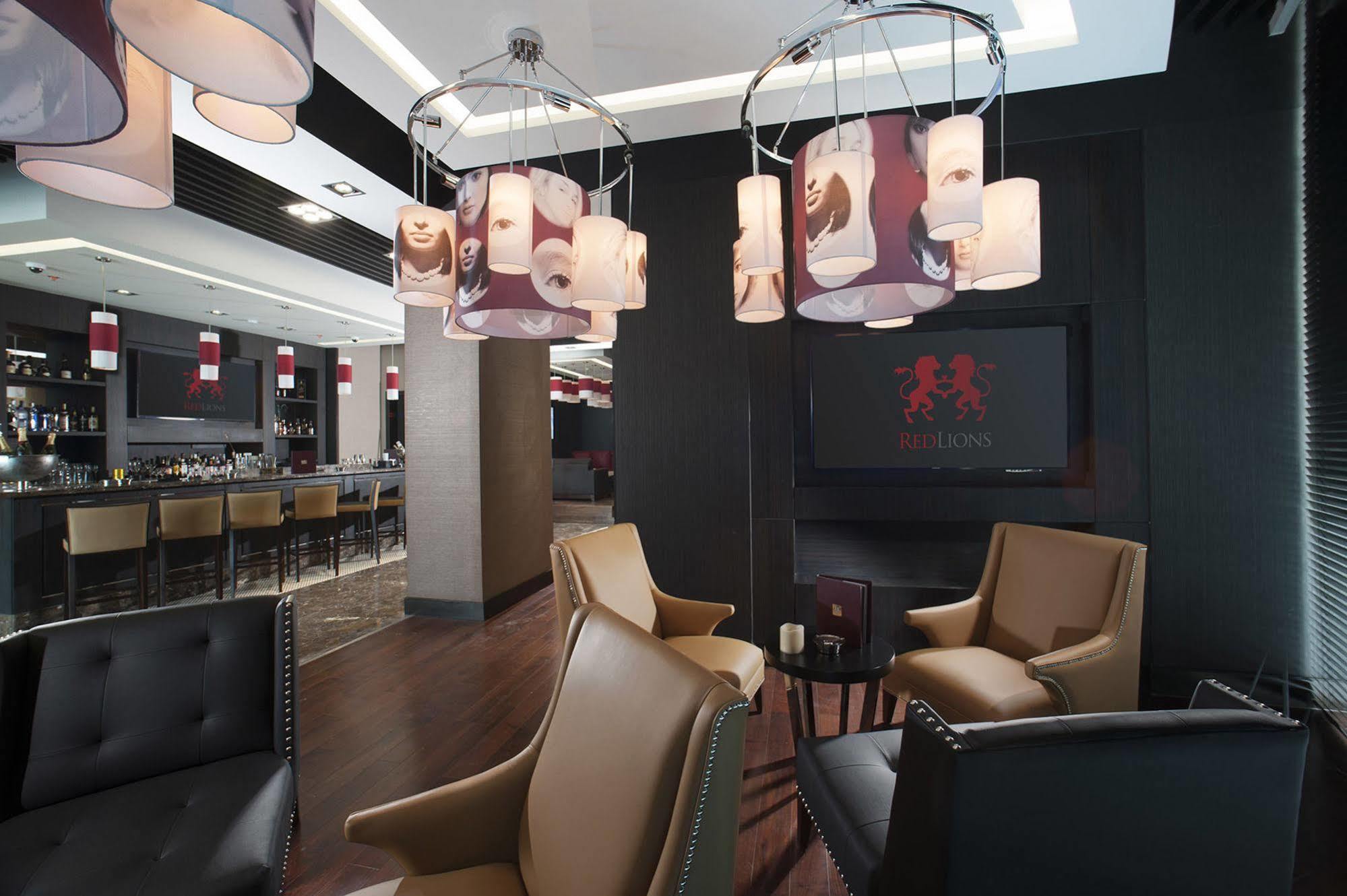 Hotel Ramee Grand And Manama